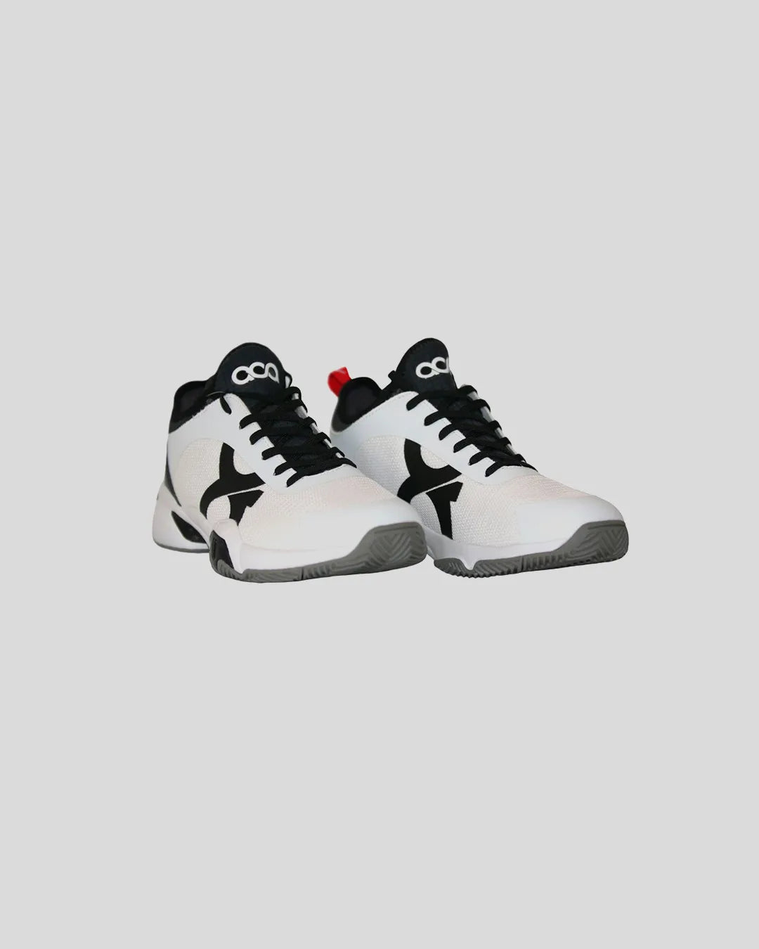 Atrium White & Black