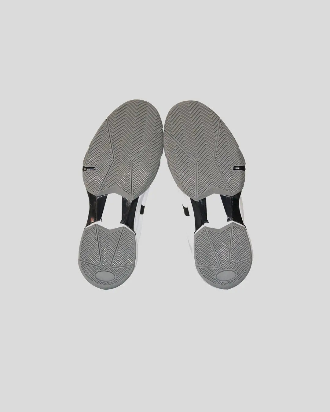 Atrium White & Black